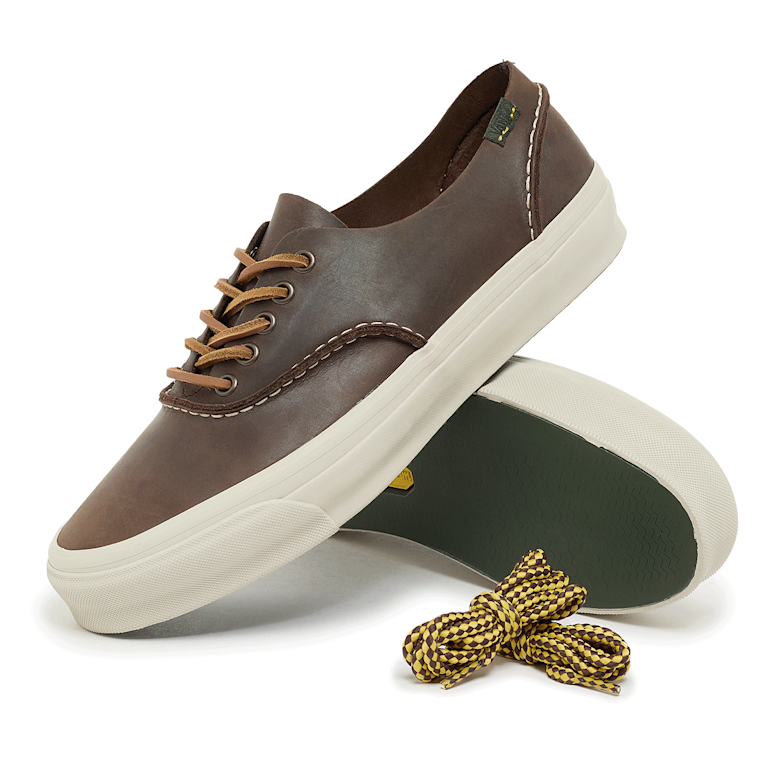 Buy Vans OTW Era Moc Stitch Vibram Siped in brun | VN000EBTDMV at